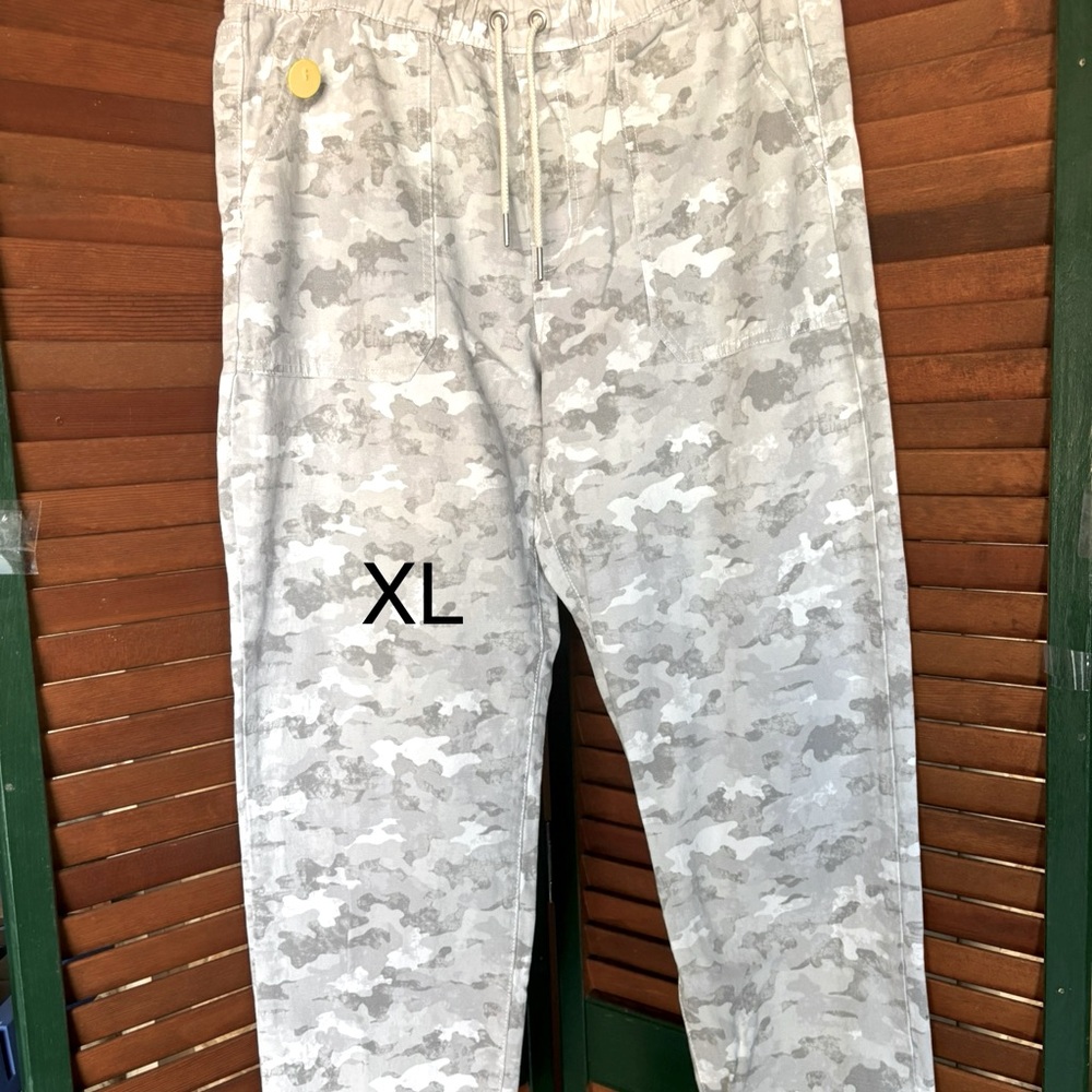 Gray Camouflage Joggers XL